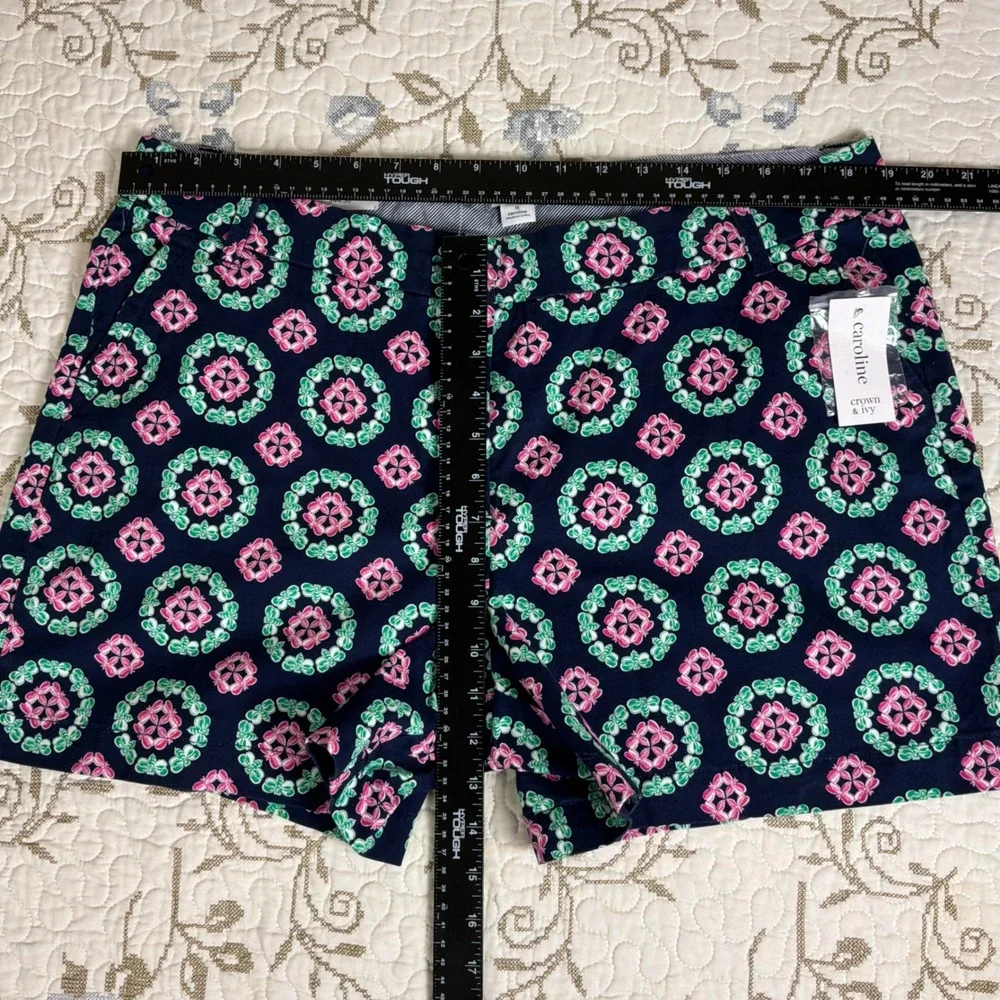 Crown & Ivy Caroline Shorts Women 16 Navy NWT Medallion